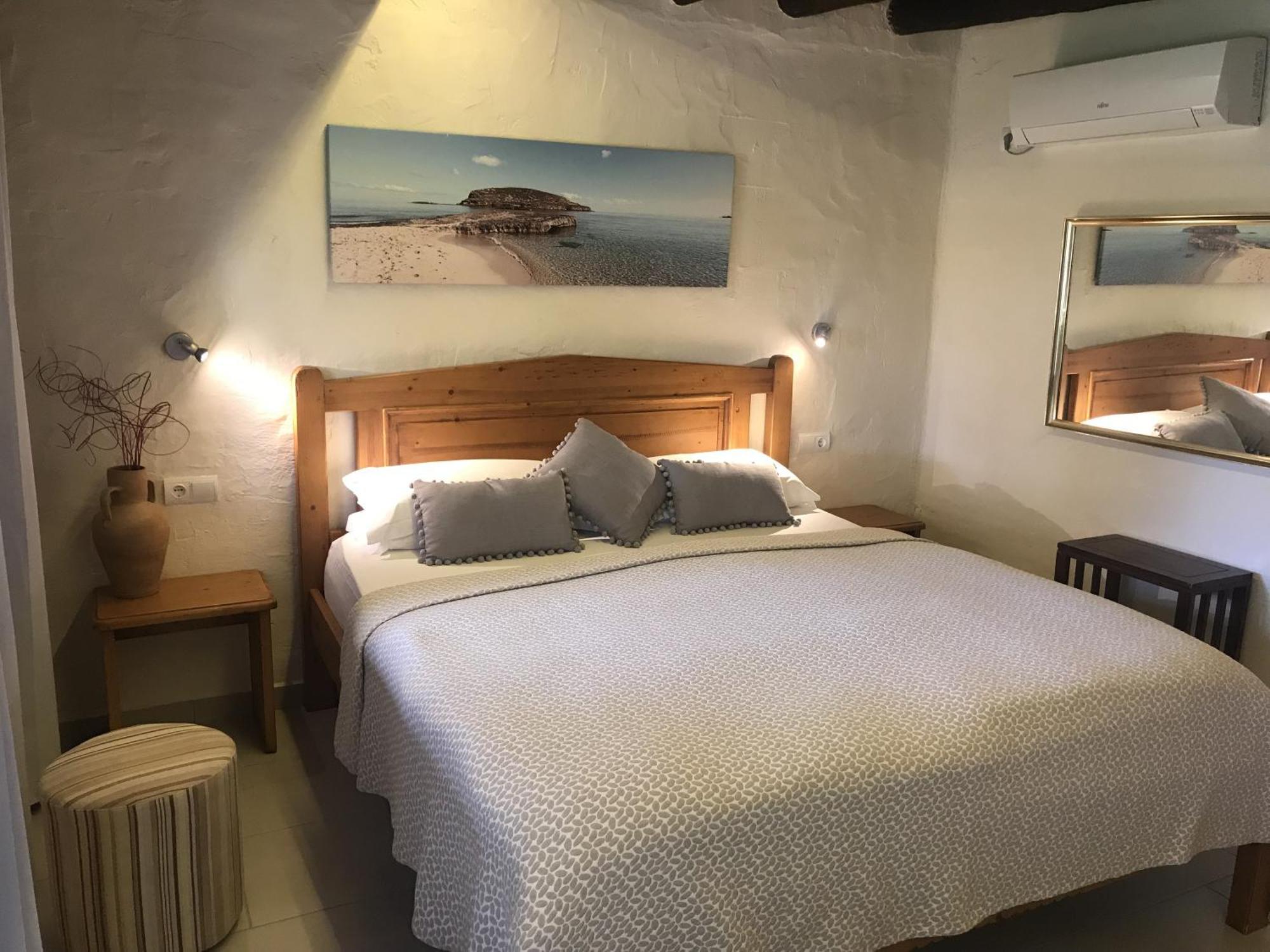 Finca Can Toni Sant Jordi de ses Salines Ngoại thất bức ảnh